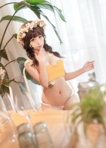 电车摩女