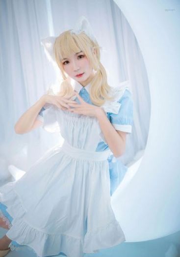 受辱教师娇妻呻吟交换电影